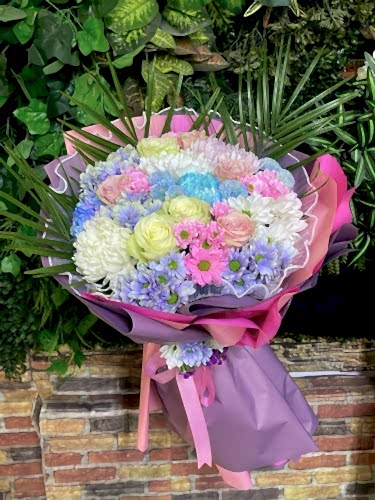 LÜX PEMBE MOR BEYAZ KIR ÇİÇEKLERİ