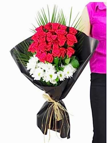 25 Gül ve Papatyalar